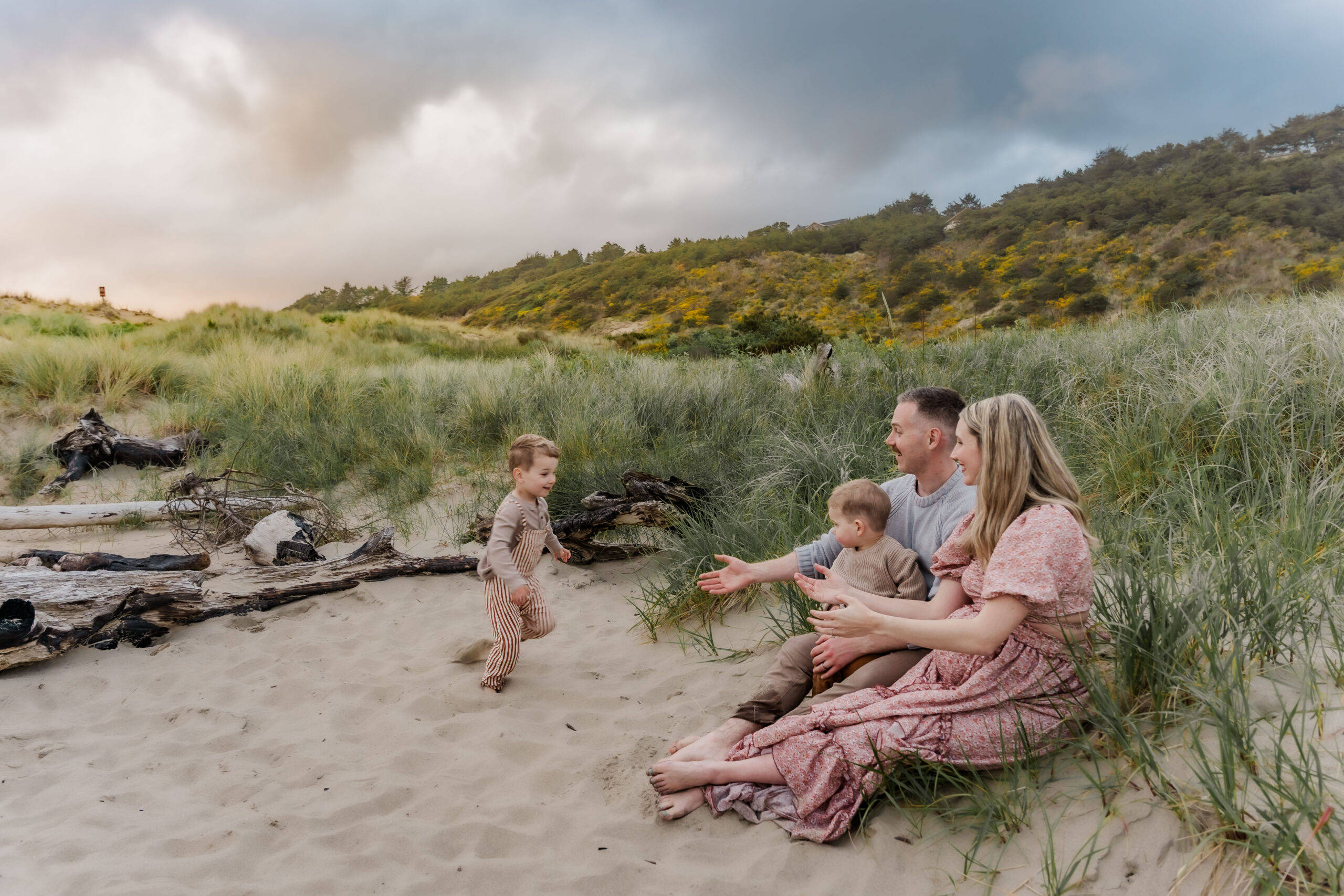 Fall Family Photos on the Oregon Coast in Lincoln City, Oregon